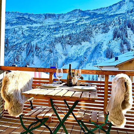 Sonniges Bergblick-Appartement Damuels Exterior photo